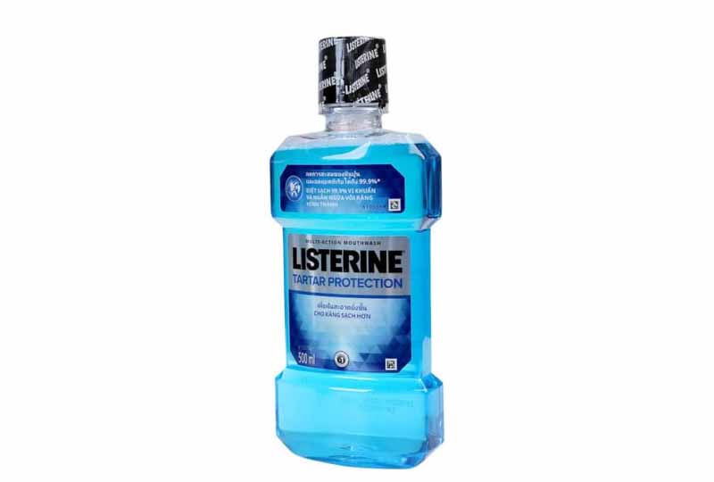 Listerine là loại nước súc miệng được sản xuất bởi công ty dược mỹ phẩm nổi tiếng Johnson & Johnson